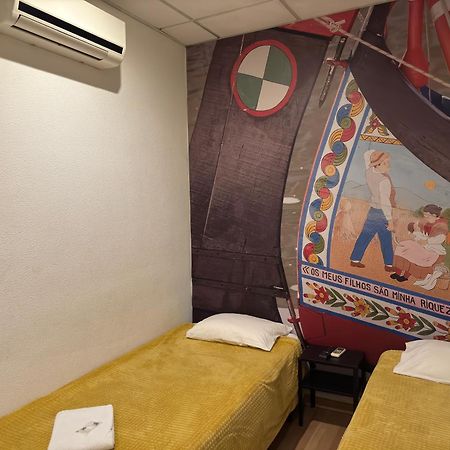 Peters Guesthouse อาเวโร ภายนอก รูปภาพ