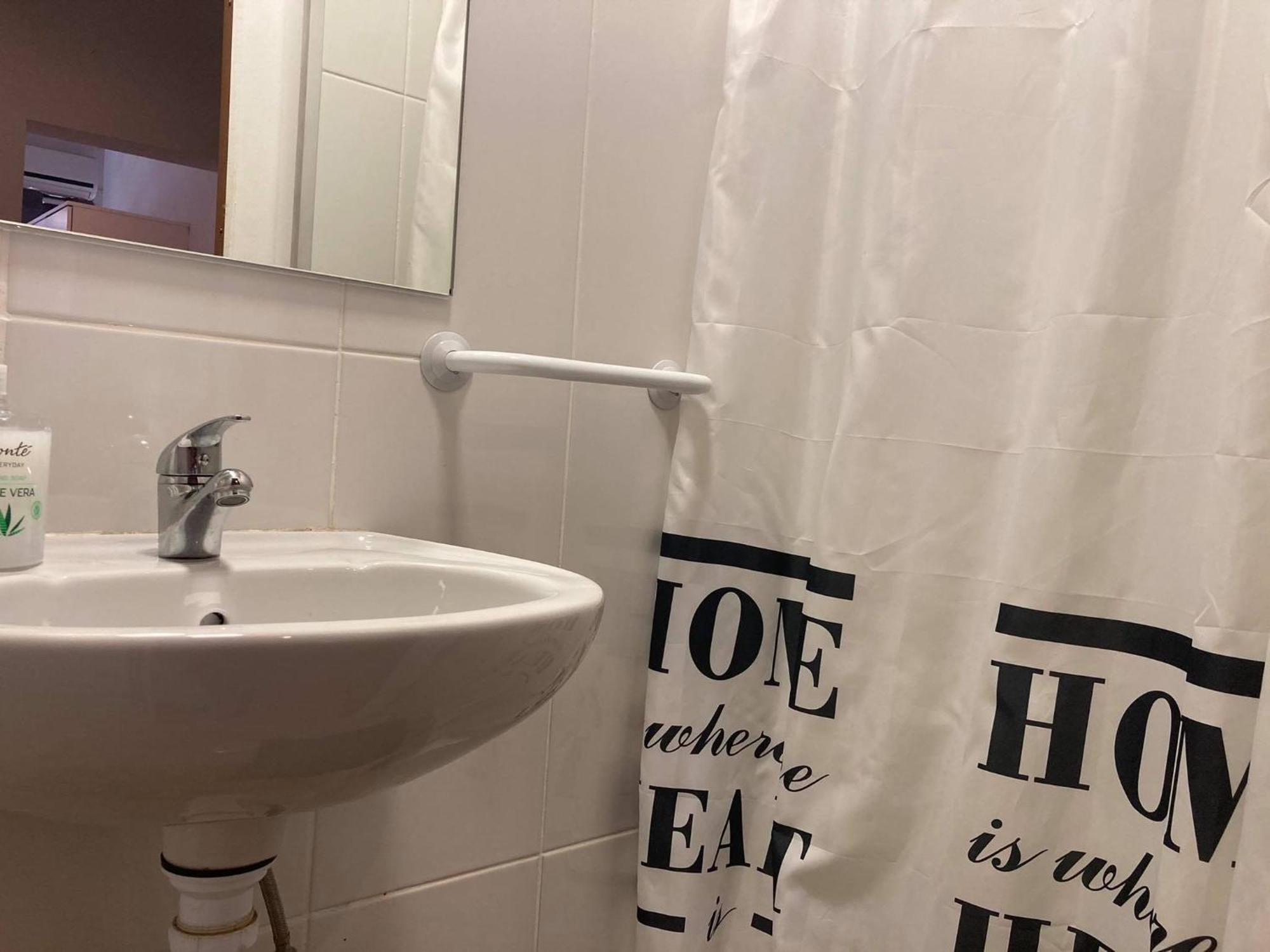 Peters Guesthouse อาเวโร ห้อง รูปภาพ